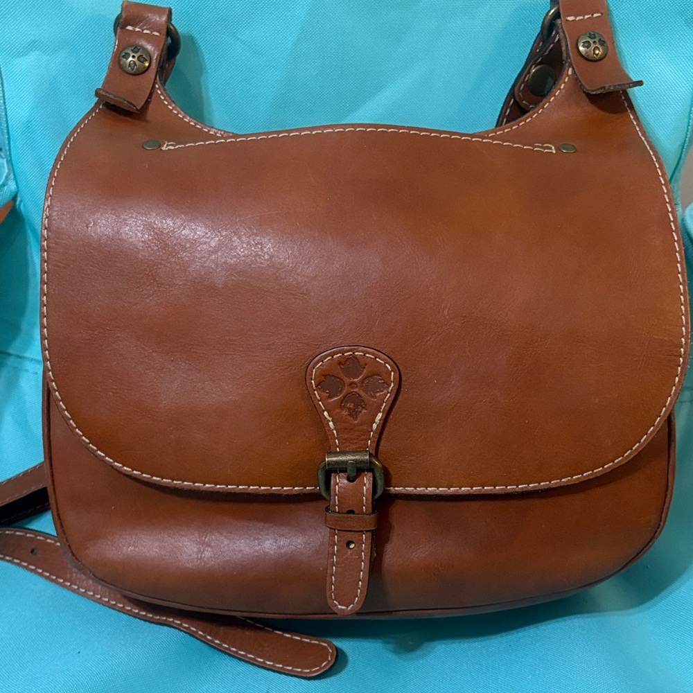 Patricia Nash London Saddle Heritage Crossbody- in Cognac Brown Leather